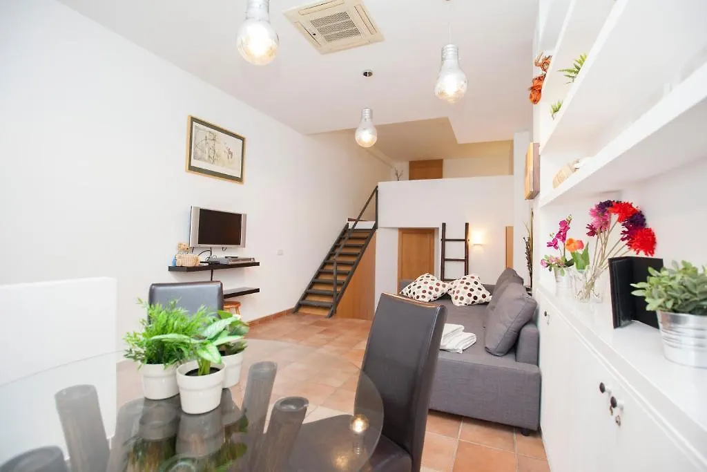 Stay Barcelona Gracia Apartments